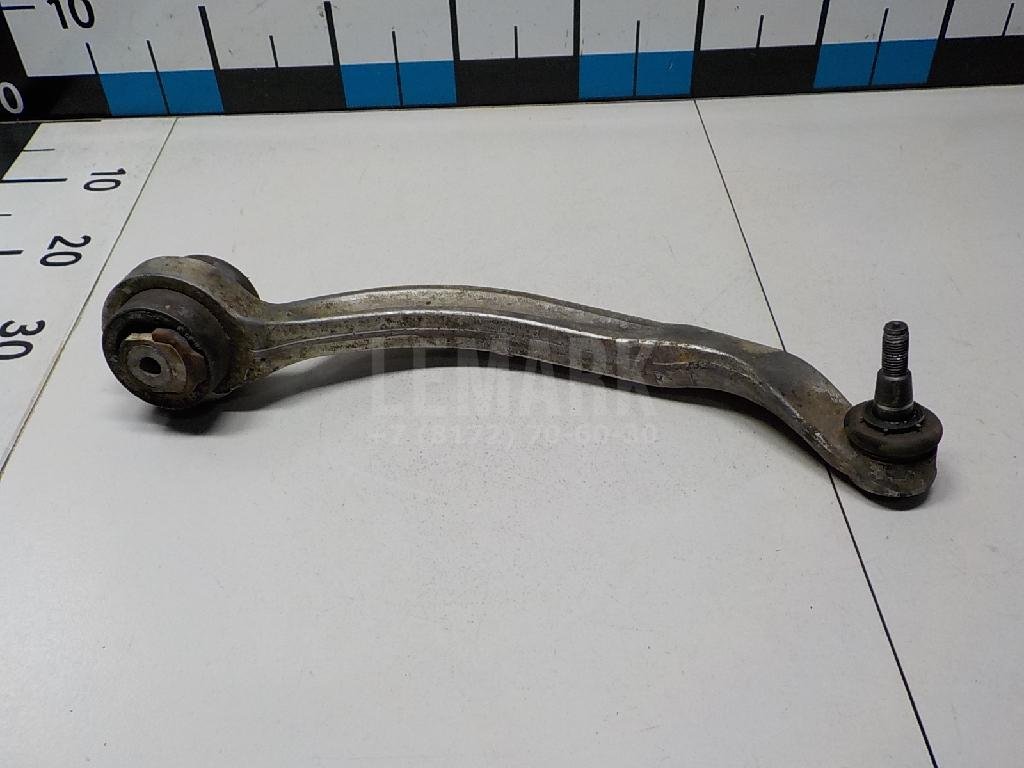 Рычаг передний нижний правый задний