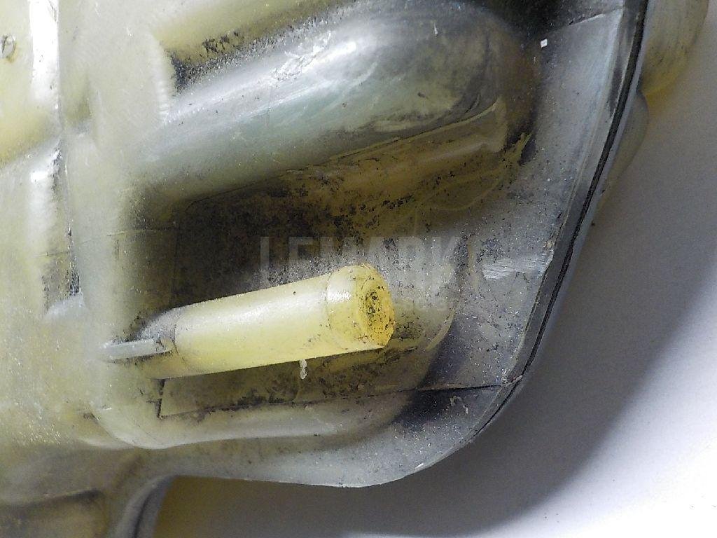 Бачок расширительный