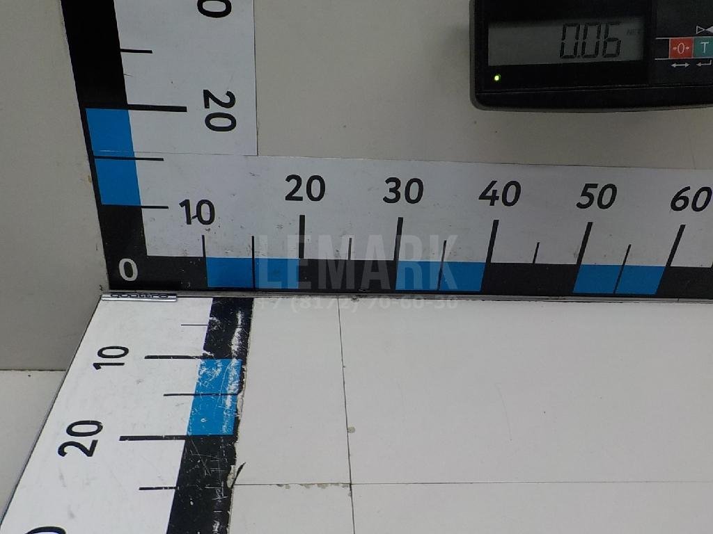 Эмблема на крышку багажника