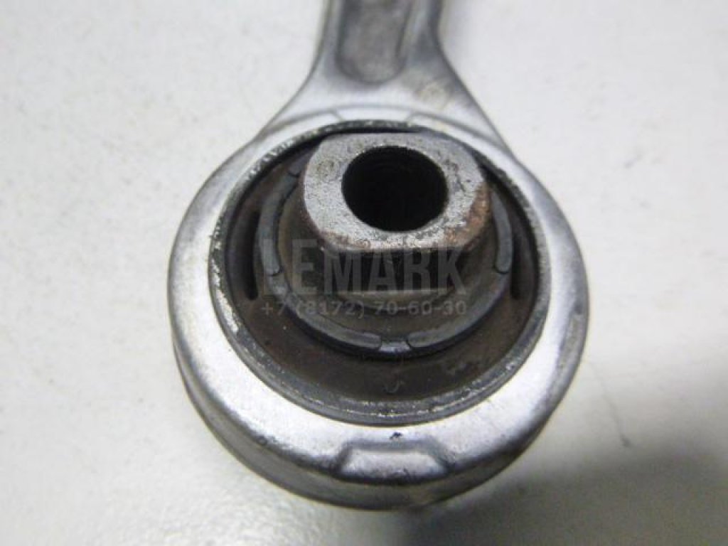 Рычаг передний нижний