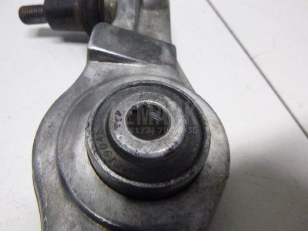 Рычаг передний нижний