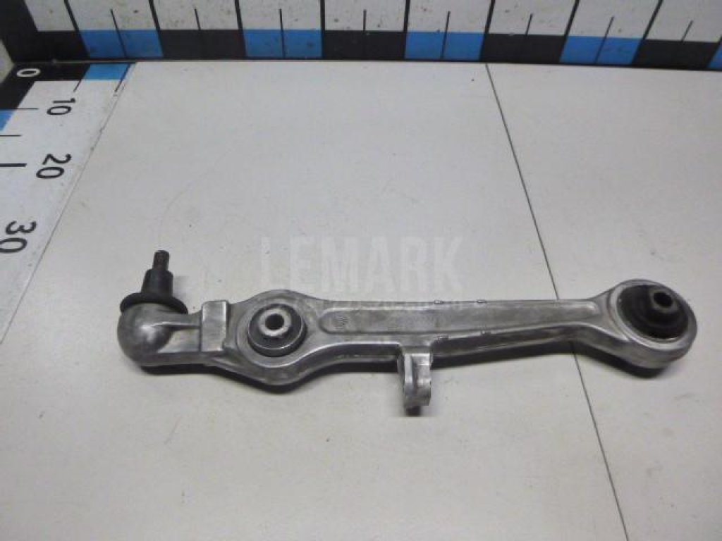 Рычаг передний нижний
