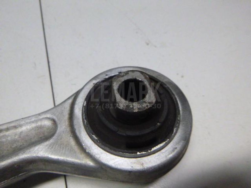 Рычаг передний нижний