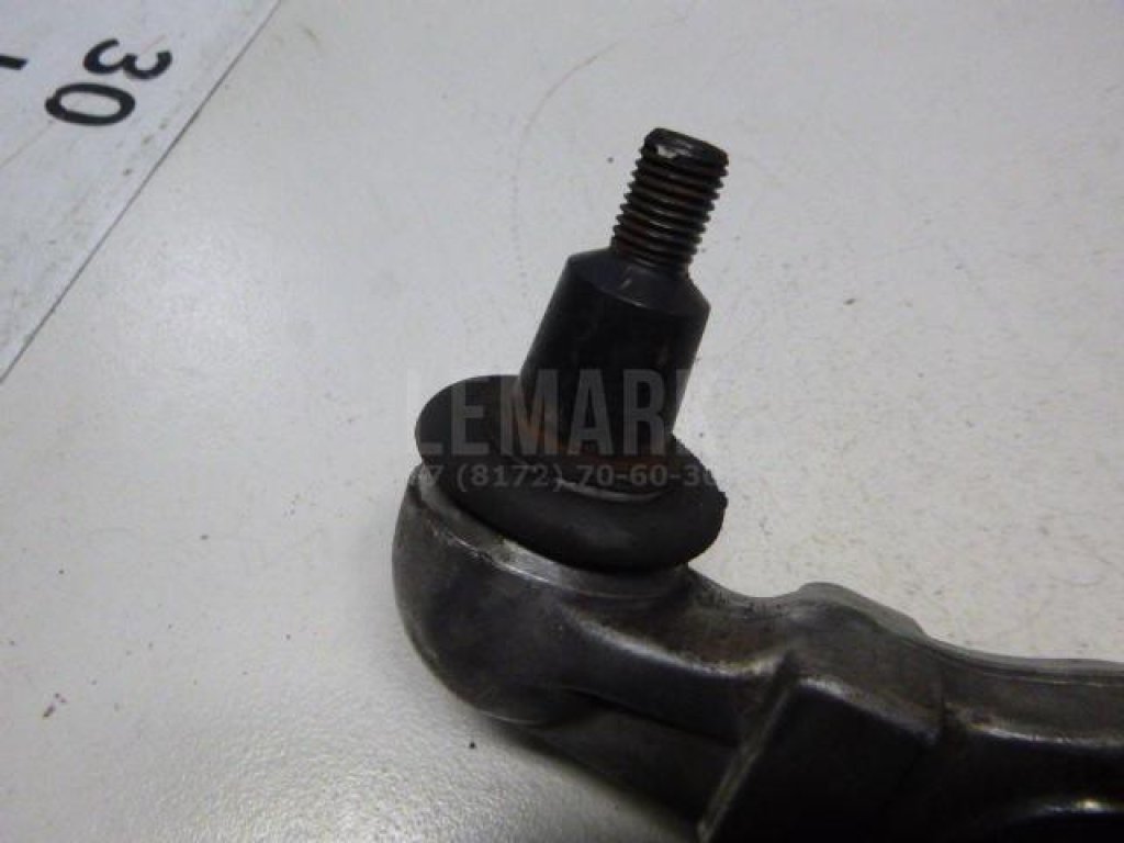 Рычаг передний нижний