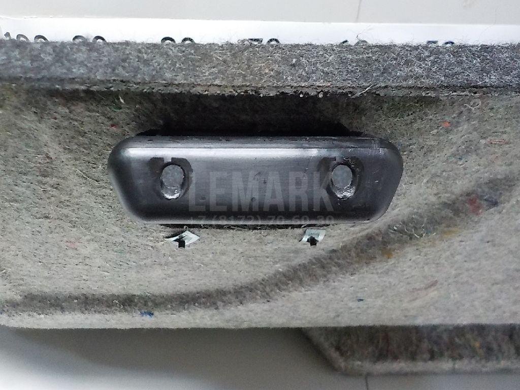 Обшивка крышки багажника