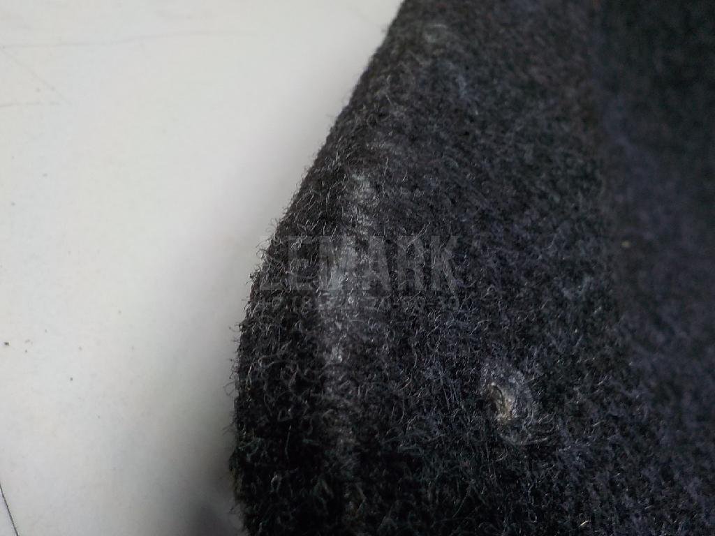 Обшивка крышки багажника