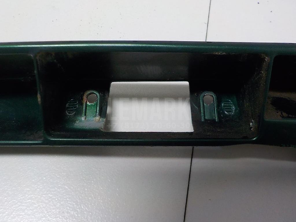 Накладка крышки багажника