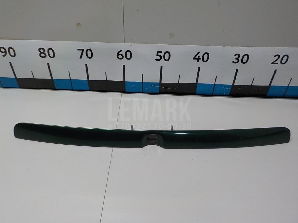 Накладка крышки багажника