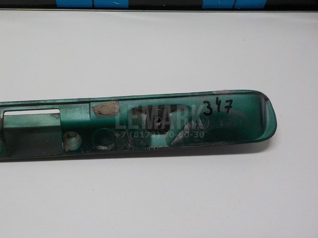 Накладка крышки багажника