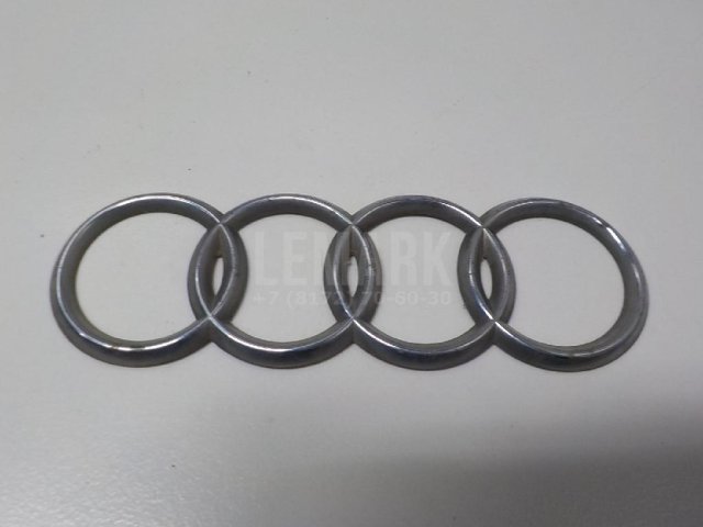 Эмблема на крышку багажника