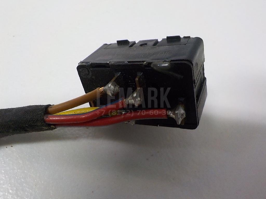 Кнопка центрального замка