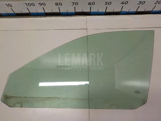 Стекло двери передней левой