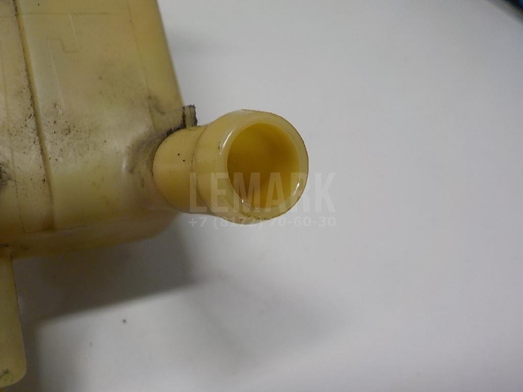 Бачок гидроусилителя для  Audi A4 [B9] 2015