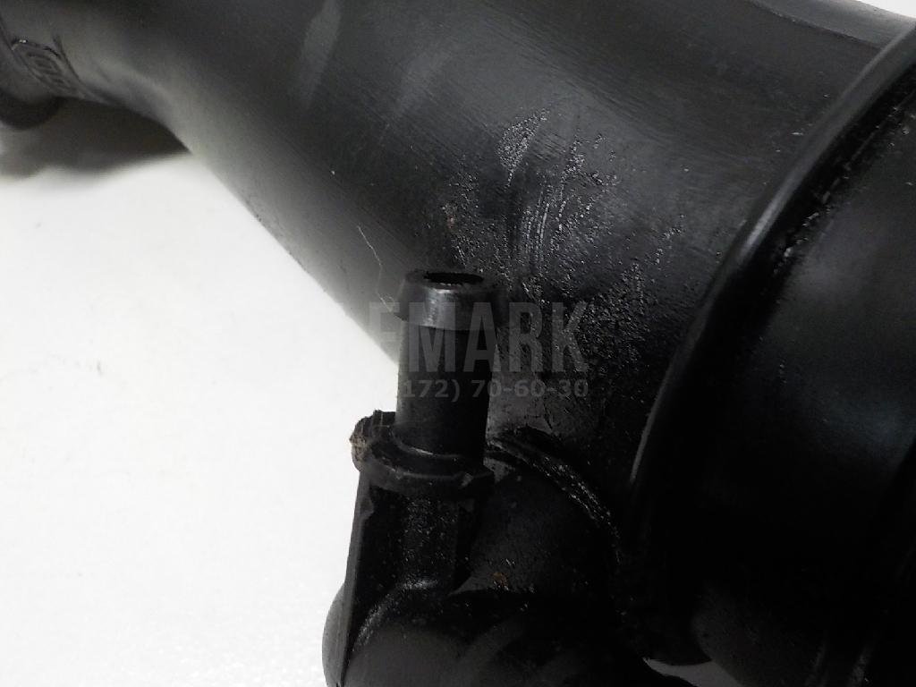 Патрубок воздушного фильтра