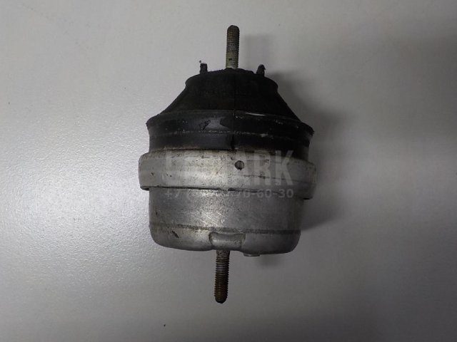 Опора двигателя правая