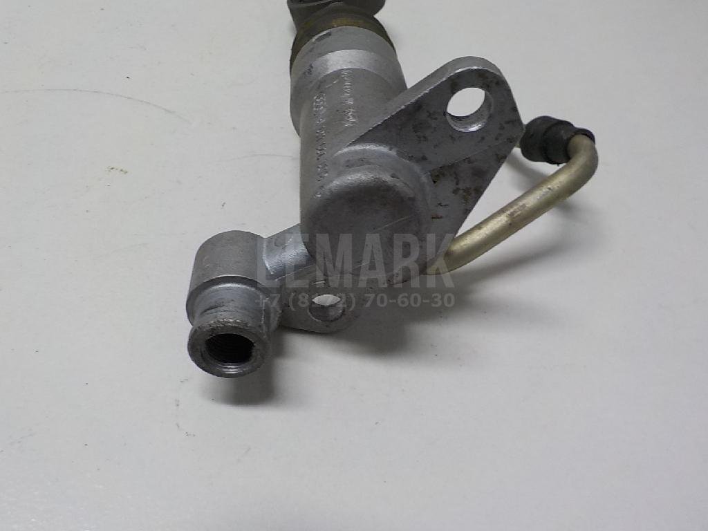 Цилиндр сцепления главный