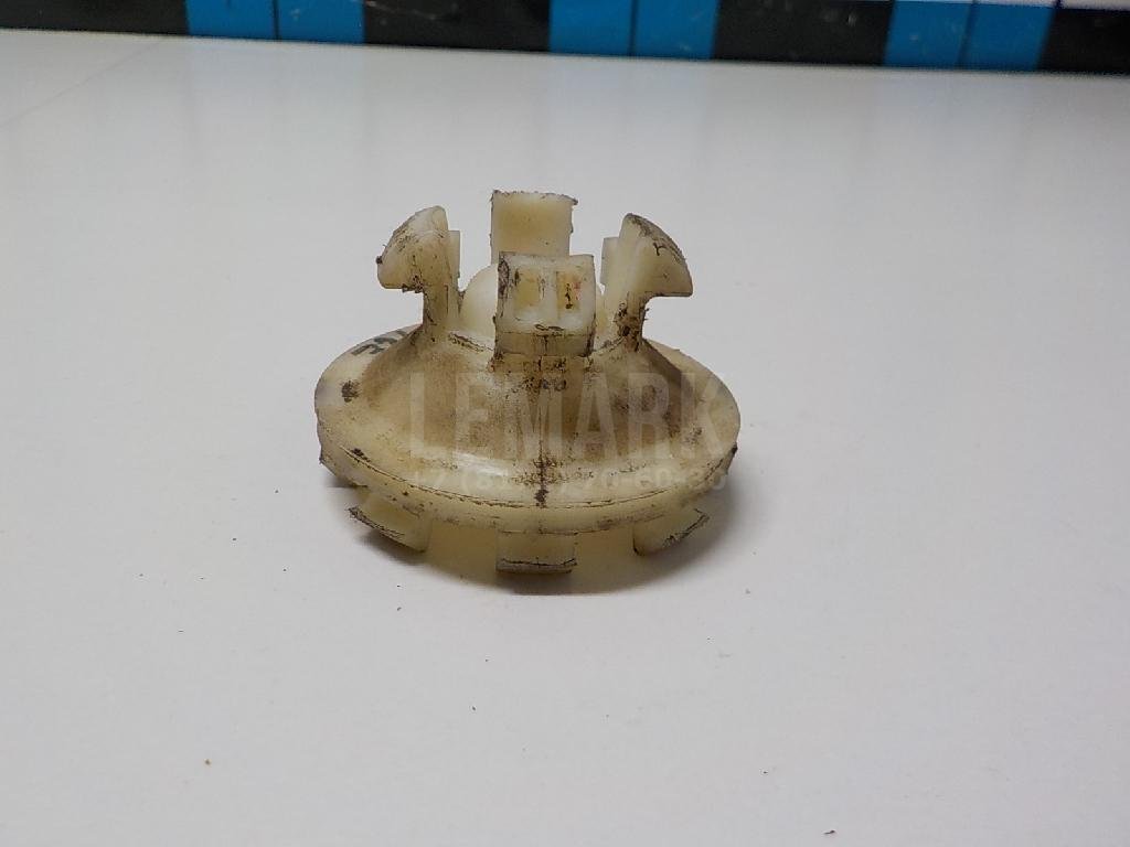 Пыльник гайки заднего амортизатора