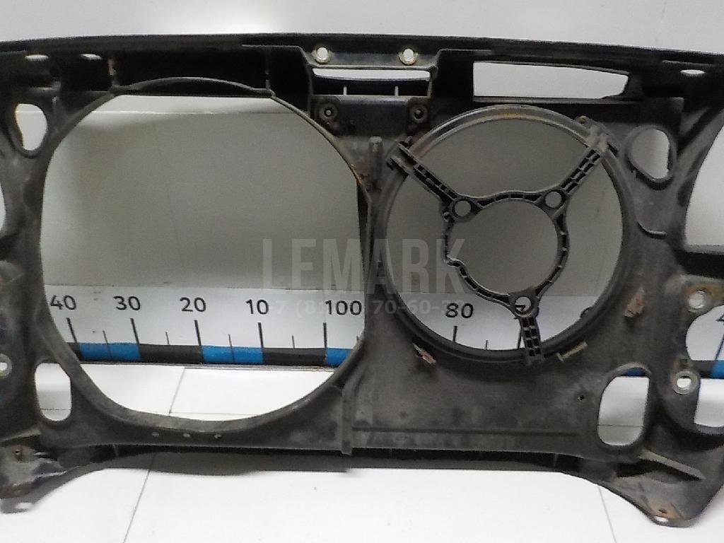 Панель передняя