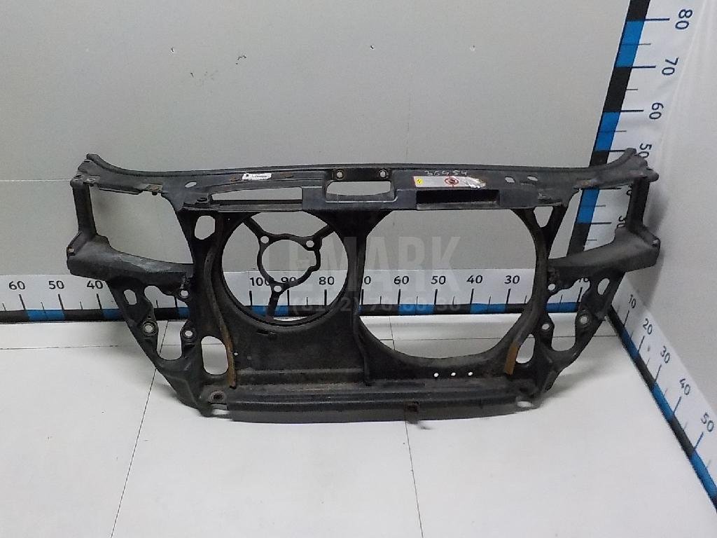 Панель передняя