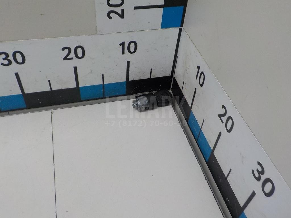 Вставка замка зажигания с ключом