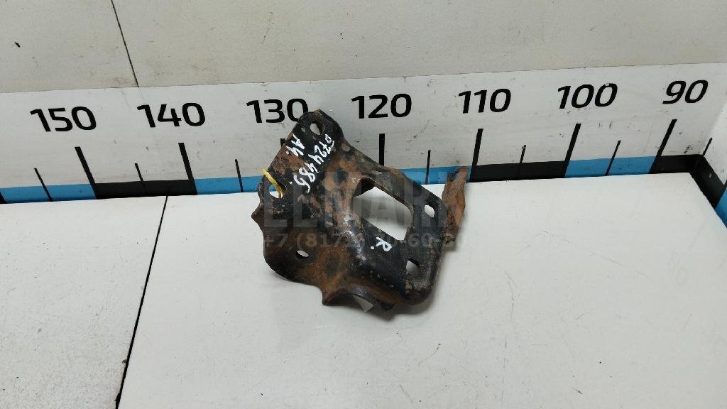 Кронштейн задней балки