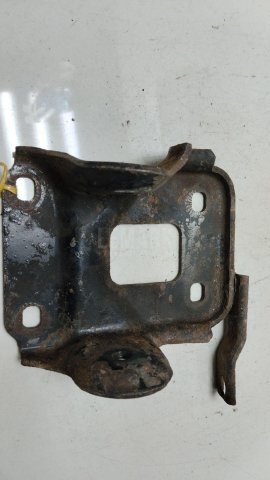 Кронштейн задней балки