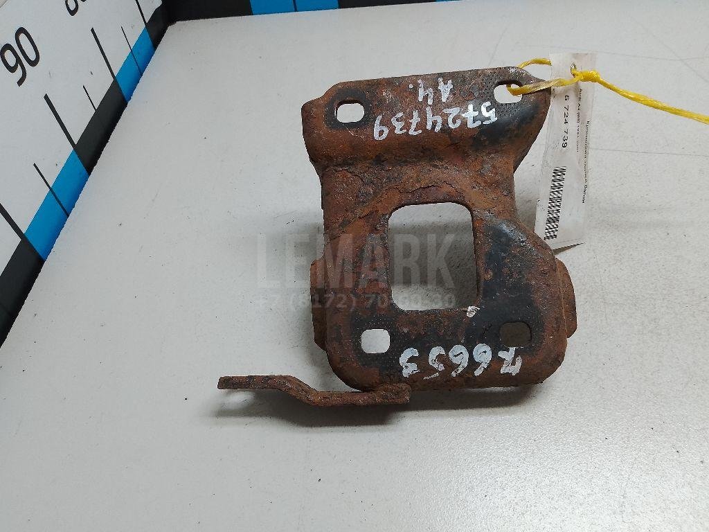 Кронштейн задней балки