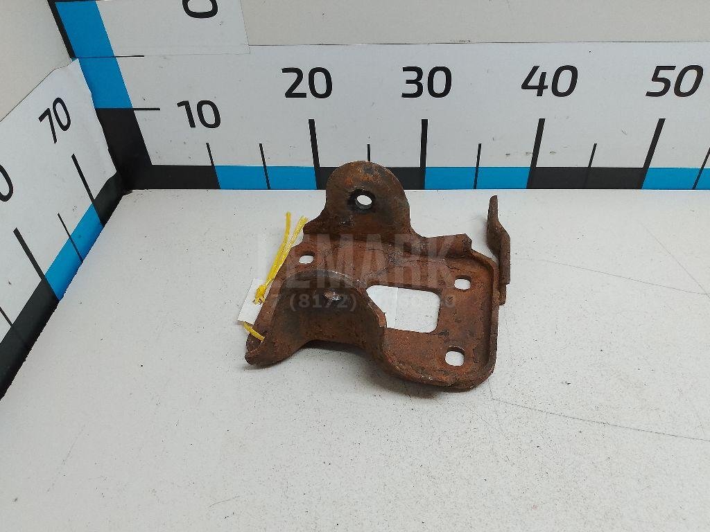 Кронштейн задней балки