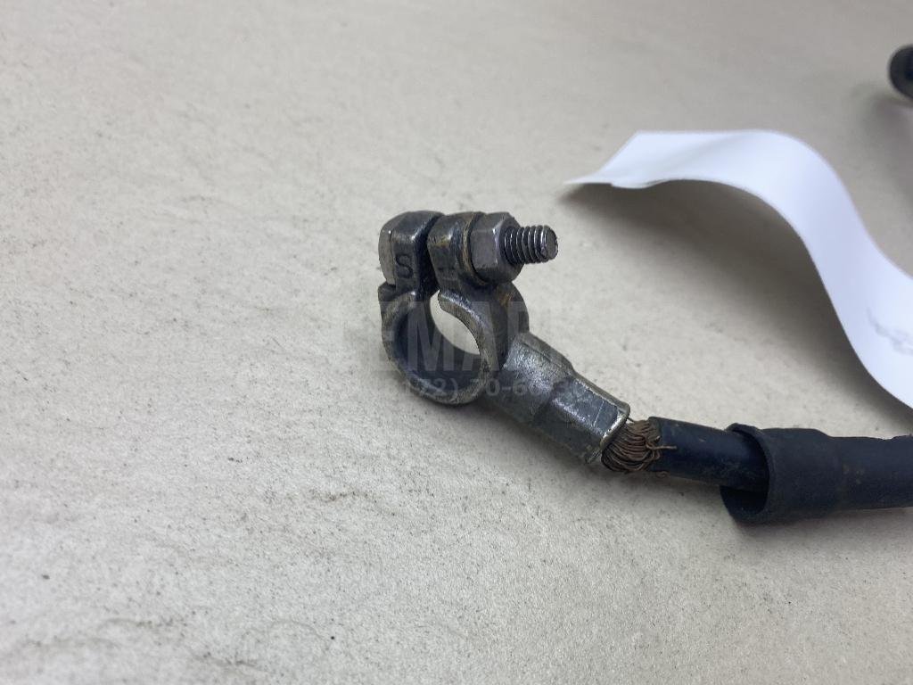 Клемма аккумулятора минус