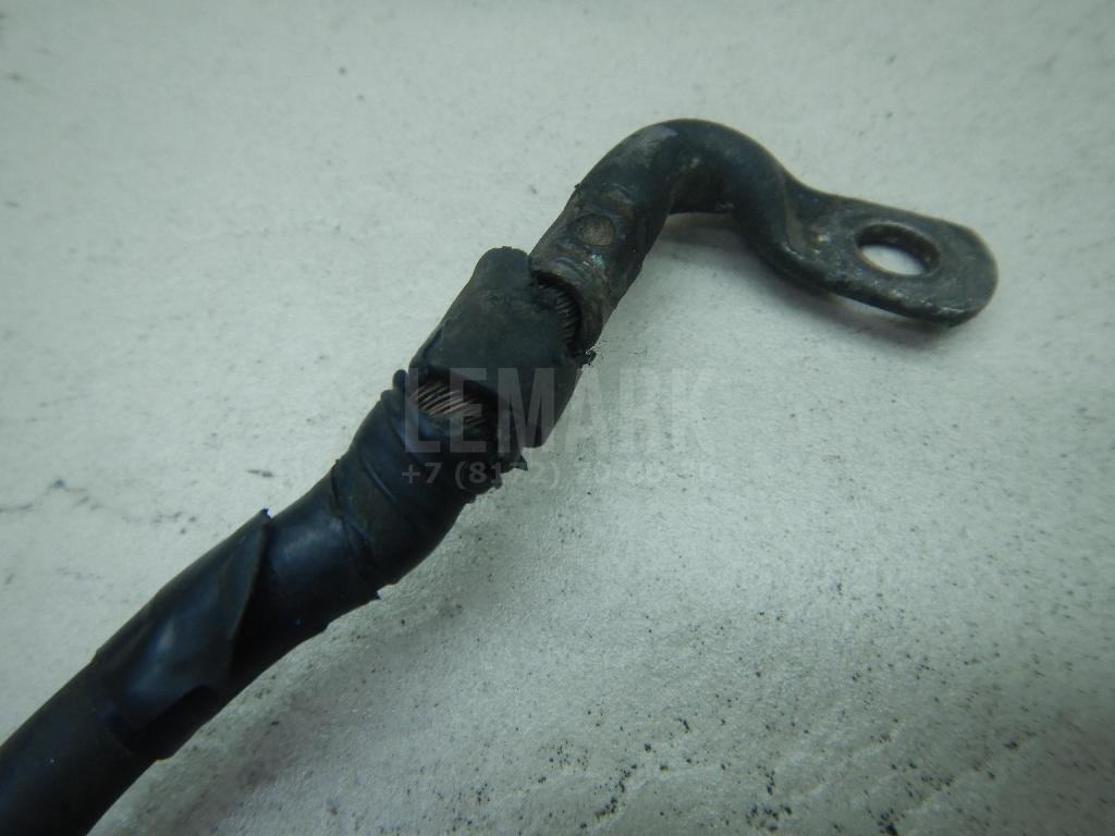 Клемма аккумулятора плюс