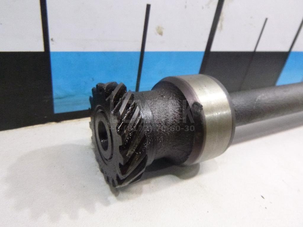 Вал масляного насоса