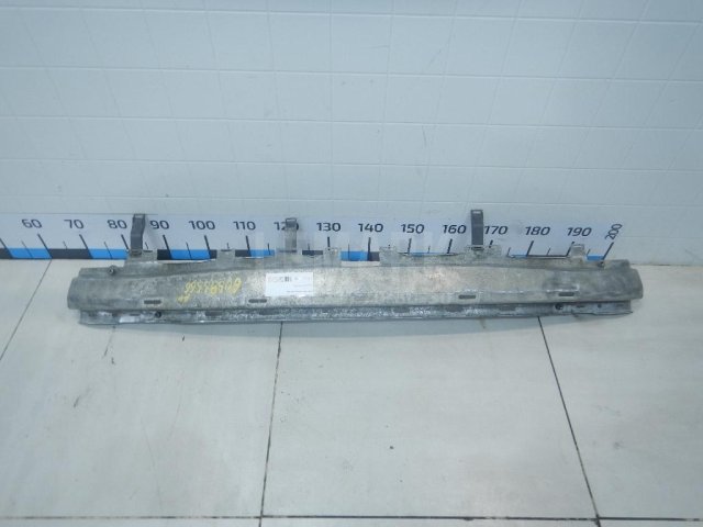 Усилитель заднего бампера