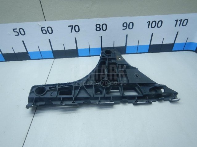 Направляющая заднего бампера левая