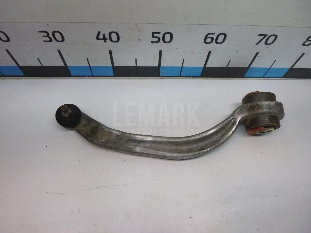 Рычаг передний нижний правый задний