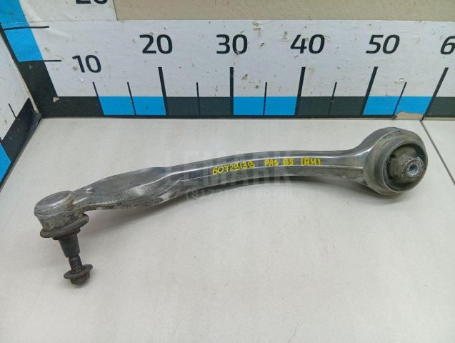 Рычаг передний нижний правый задний