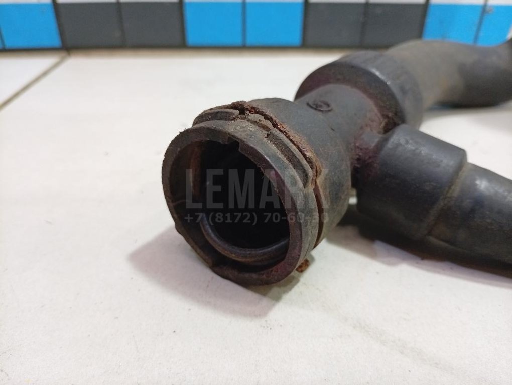 Патрубок радиатора