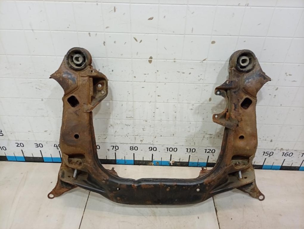 Балка подмоторная