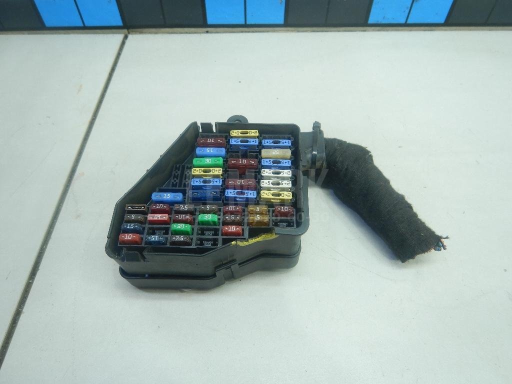 Блок предохранителей для  Audi A4 [B7] 2005-2007