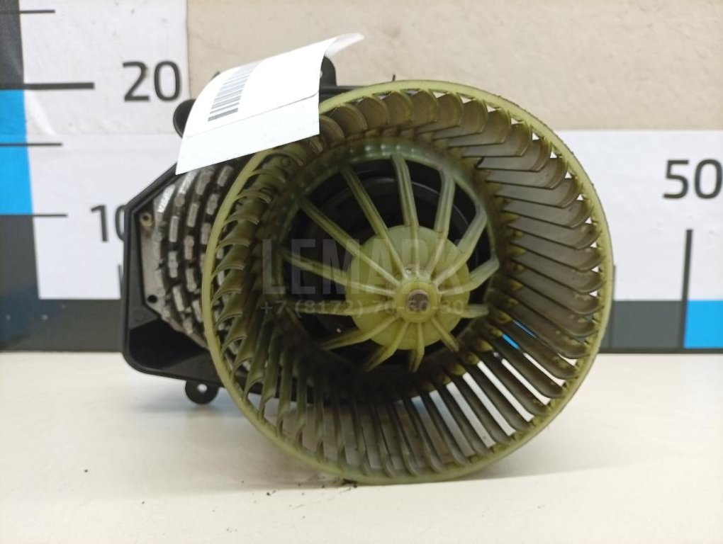 Моторчик отопителя для  Audi A4 [B8] Allroad 2009-2015