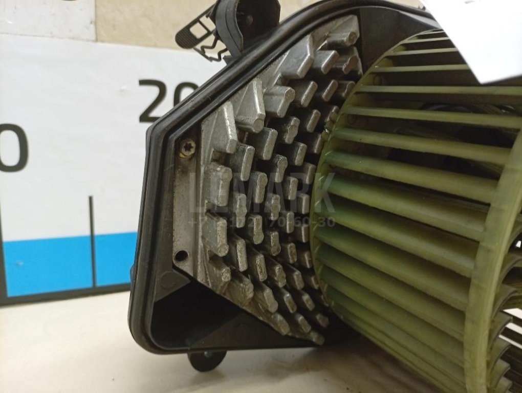 Моторчик отопителя для  Audi A4 [B8] Allroad 2009-2015