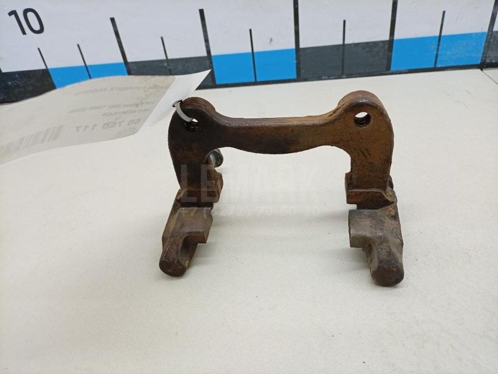 Скоба суппорта заднего