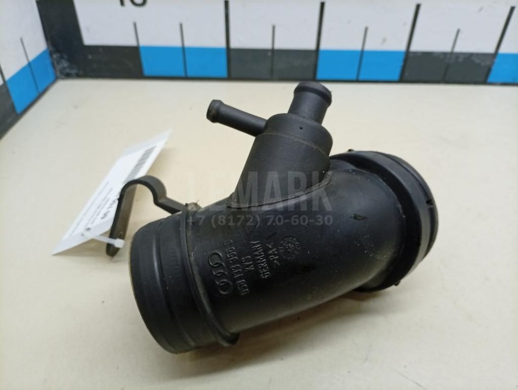 Патрубок воздушного фильтра