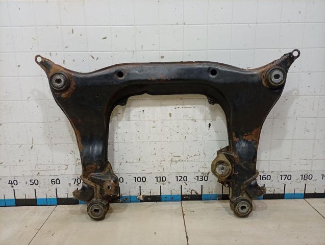 Балка подмоторная