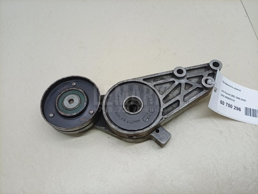 Натяжитель ремня