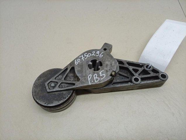 Натяжитель ремня