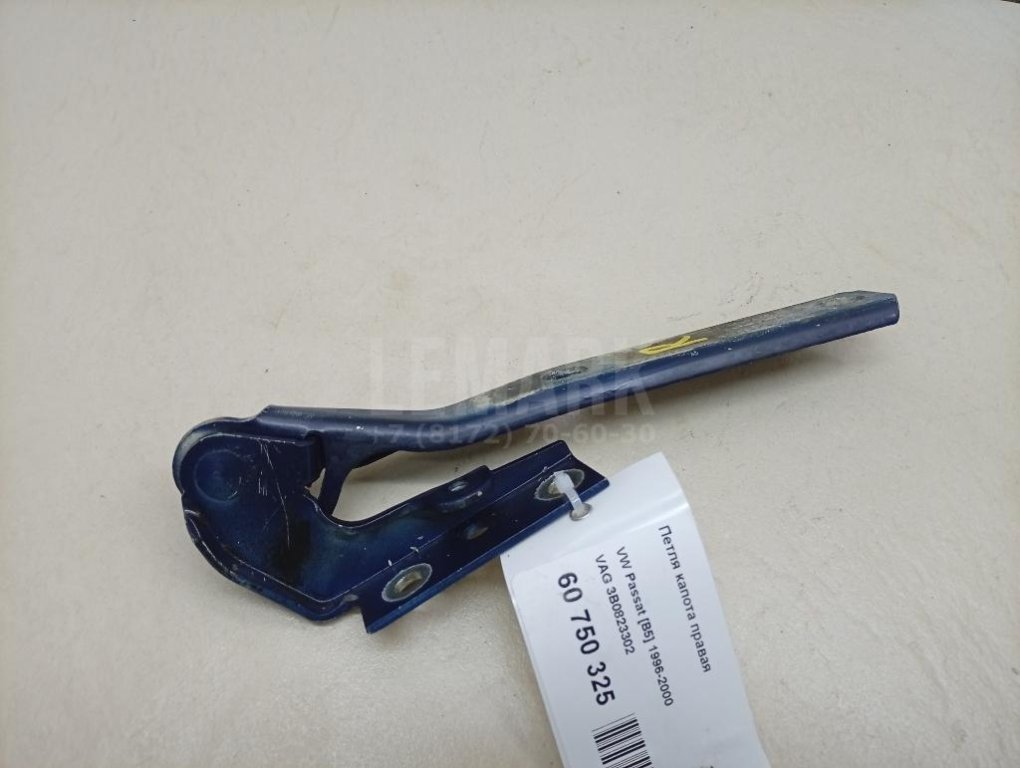 Петля капота правая