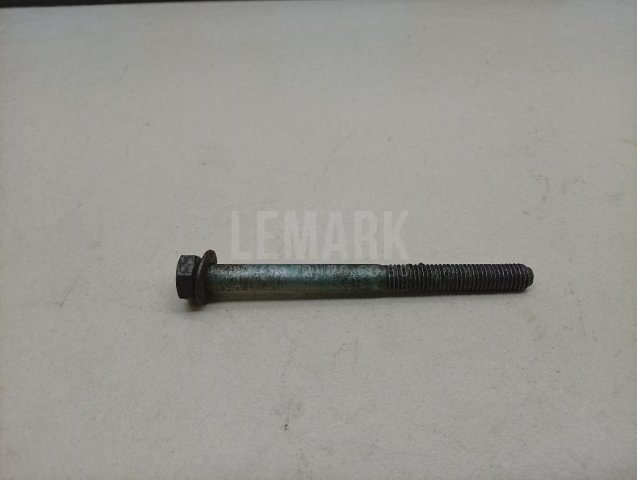 Болт компрессора кондиционера