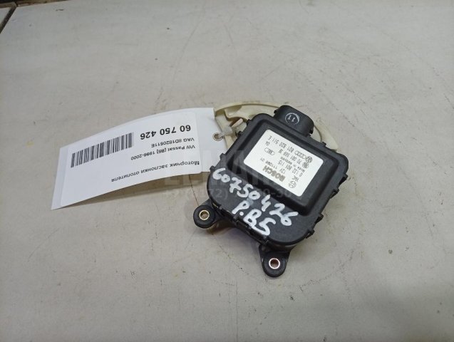 Моторчик заслонки отопителя