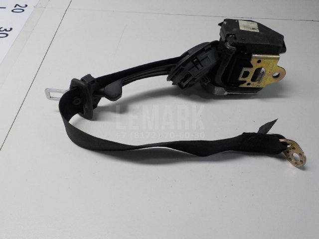 Ремень безопасности с пиропатроном