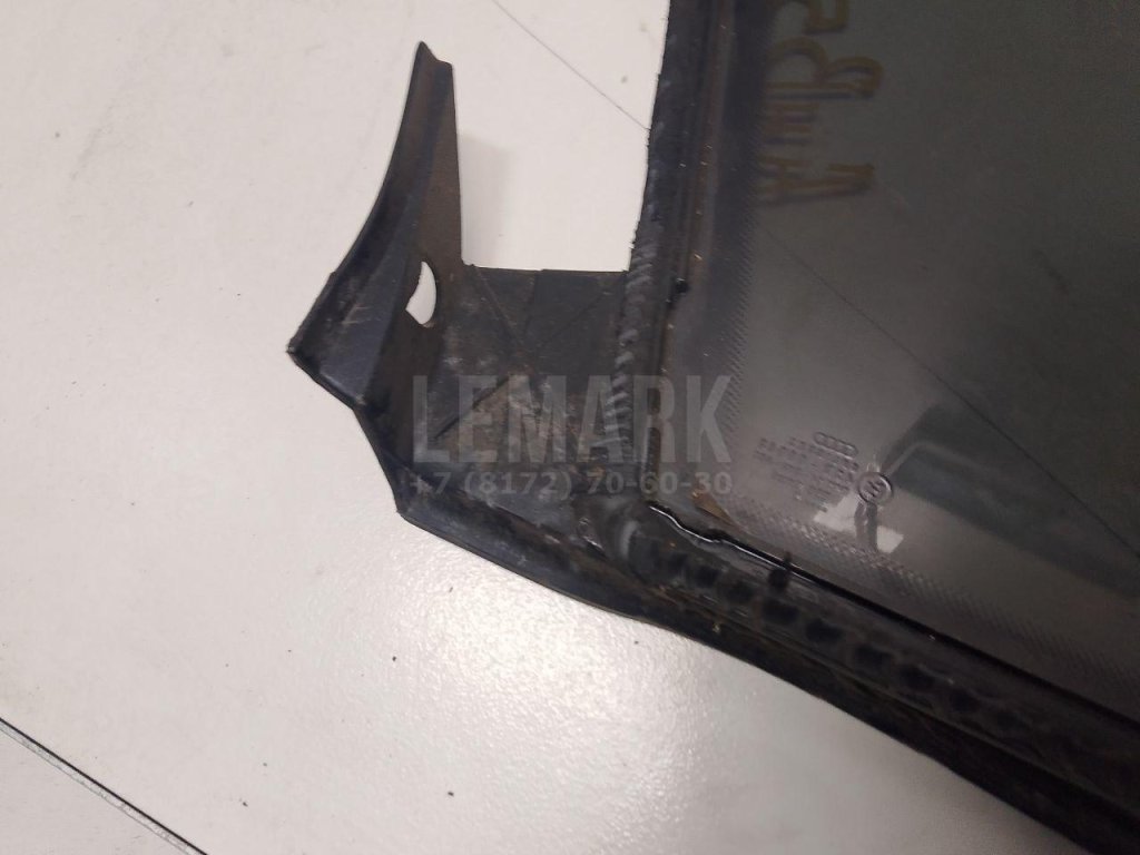 Стекло кузовное глухое правое